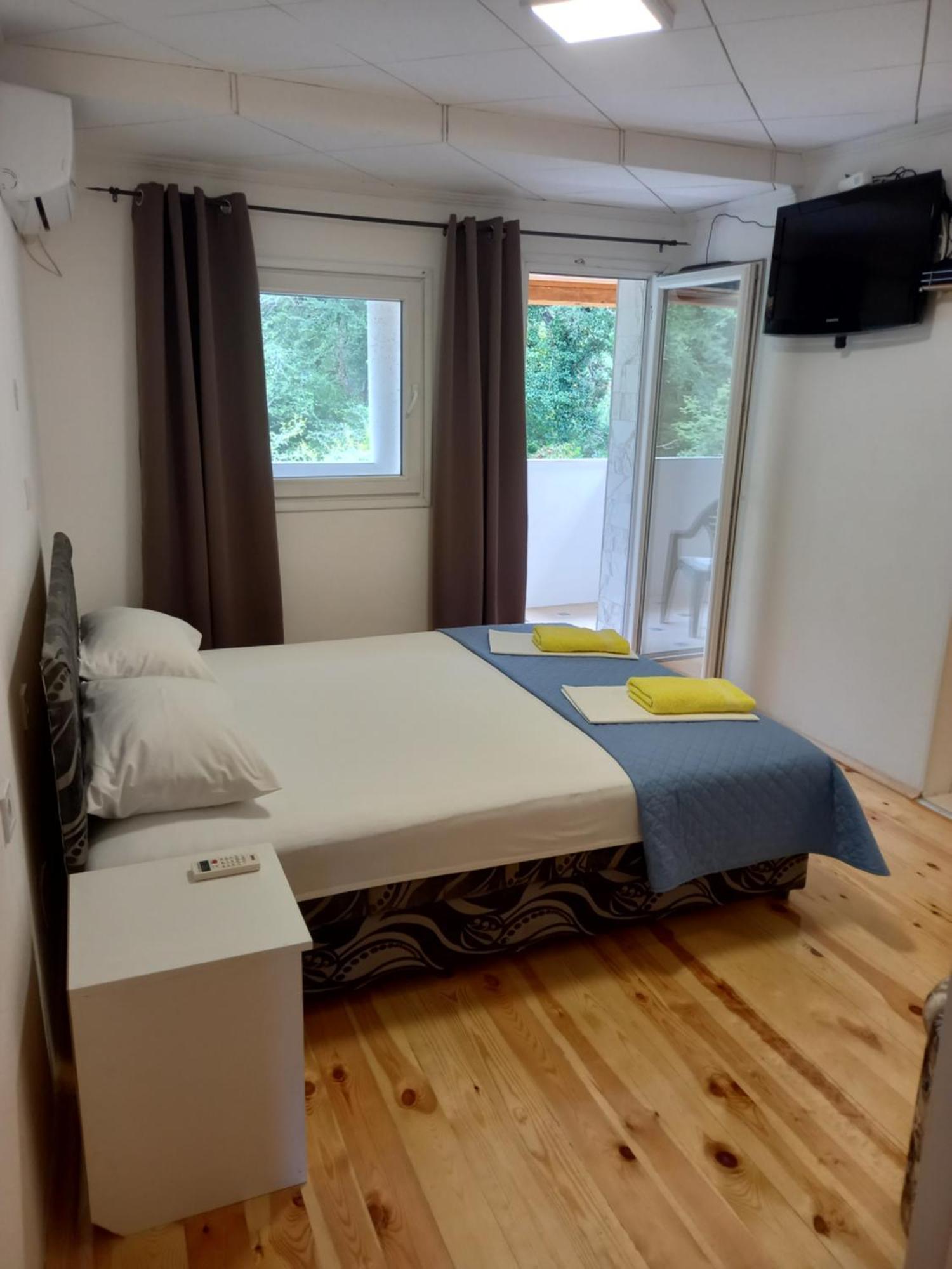 Bugenvilija Budva Ngoại thất bức ảnh